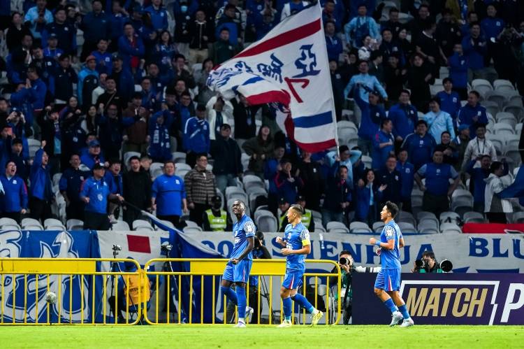 申花全队涨跌情况:刘诚宇杨皓宇上涨米内罗涨幅最大的简单介绍 第1张 申花全队涨跌情况:刘诚宇杨皓宇上涨米内罗涨幅最大的简单介绍 第1张