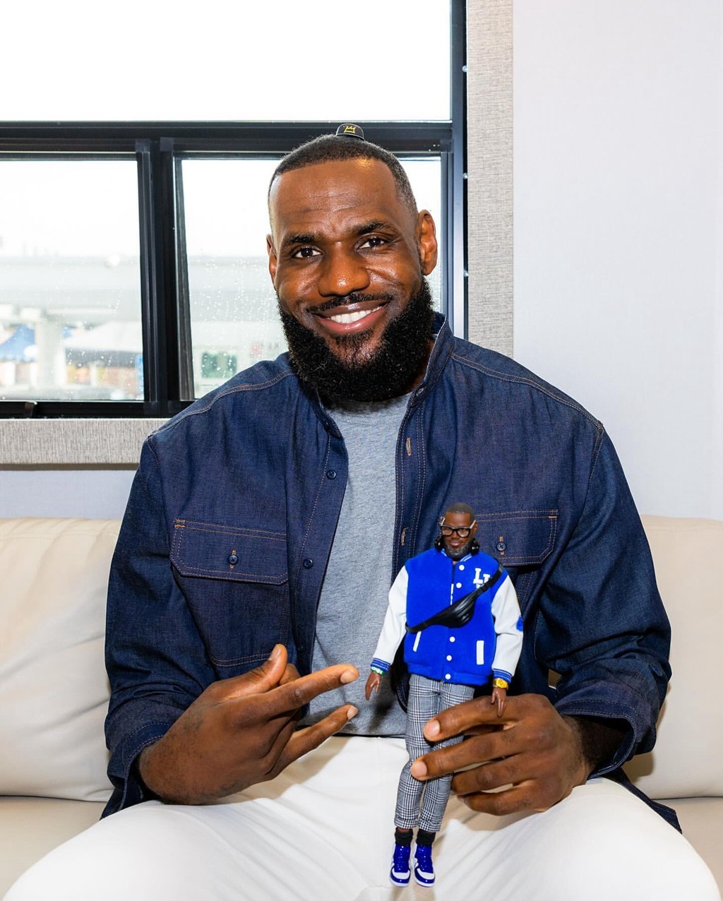 詹姆斯疑似不满特雷杨认为模仿其决定属侵犯创意的简单介绍  第1张