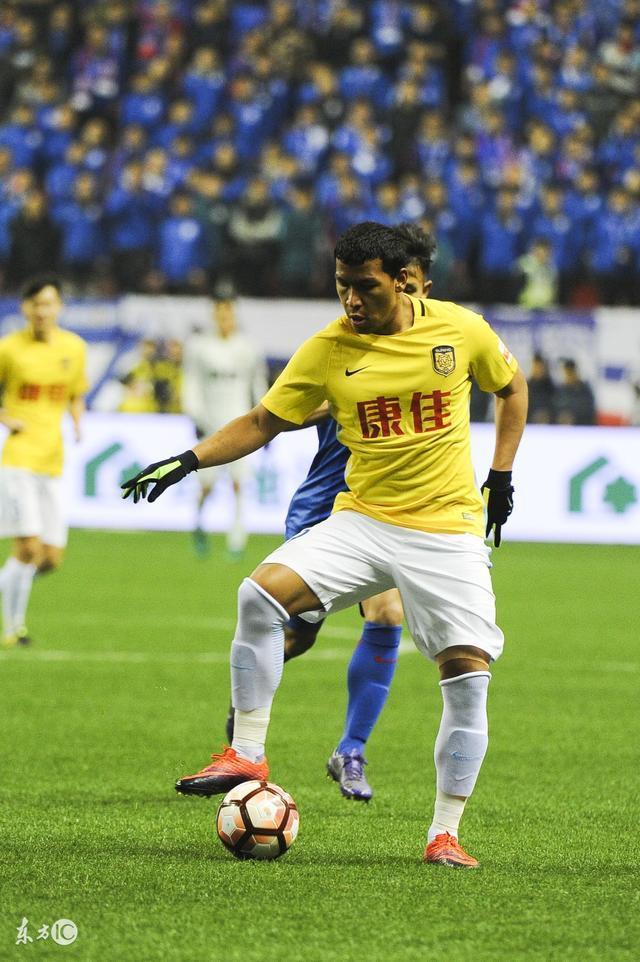 包含曝巴萨有意21岁黄潜前锋艾永将激活解约金条款的词条 第2张 包含曝巴萨有意21岁黄潜前锋艾永将激活解约金条款的词条 第2张