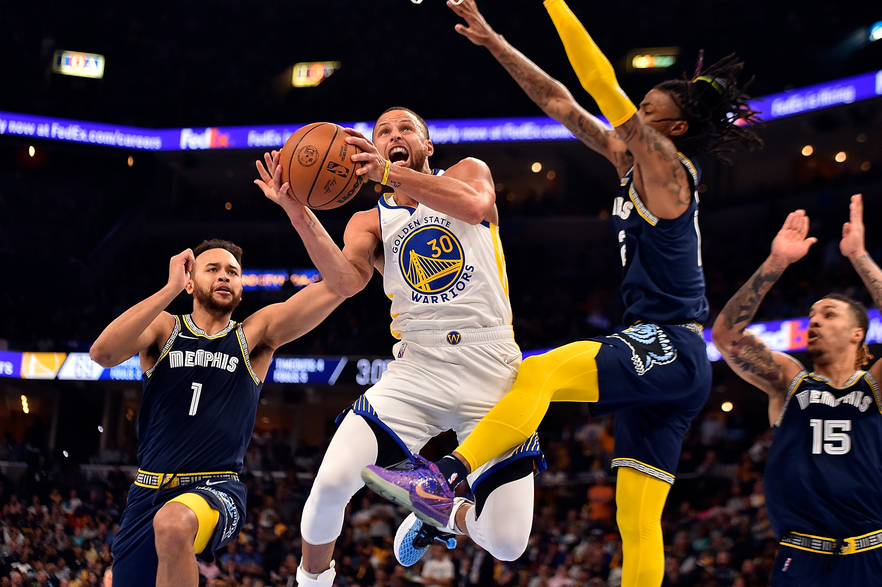 关于库里职业生涯首次恶意犯规合计出战1190场的信息