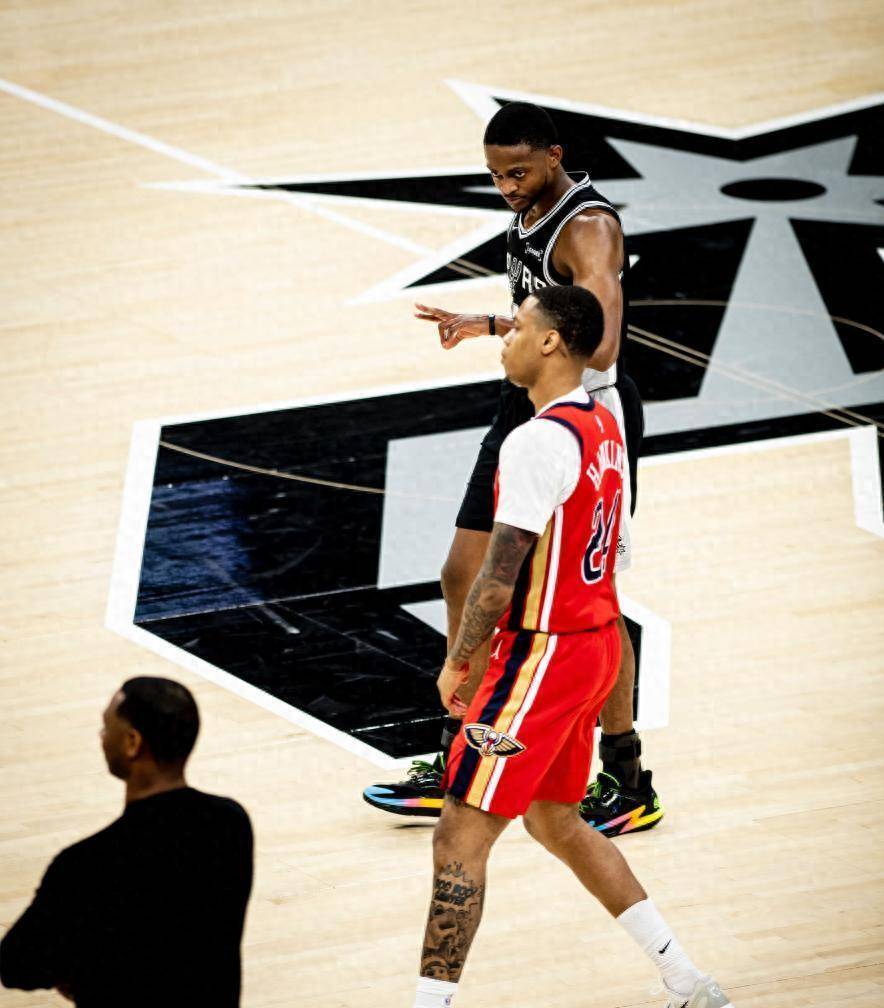 NBA常规赛马刺主场126-119力克鹈鹕福克斯24分文班亚马18+18的简单介绍 第2张 NBA常规赛马刺主场126-119力克鹈鹕福克斯24分文班亚马18+18的简单介绍 第2张