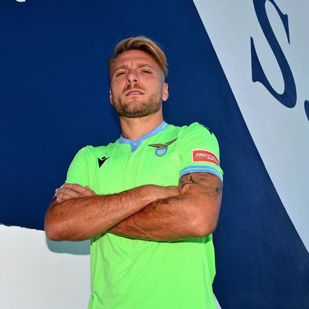 关于李现获赠皇马新赛季10号球衣蓝色第二客场球衣的信息 第2张 关于李现获赠皇马新赛季10号球衣蓝色第二客场球衣的信息 第2张