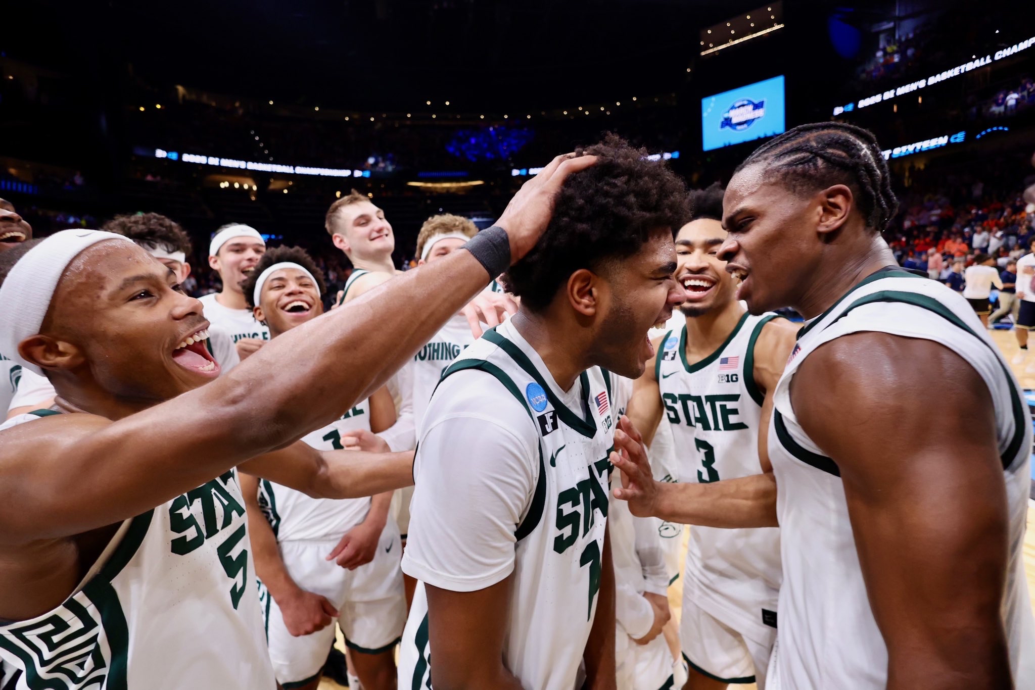 包含NCAA:路易斯维尔大学VS东密歇根的词条  第2张