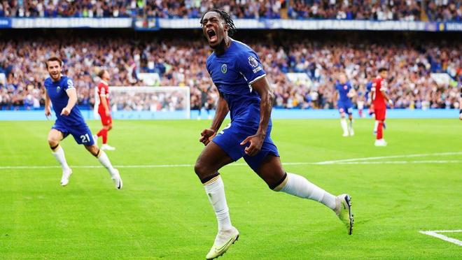 关于阿斯顿维拉VS埃弗顿保级队遇劲旅超清无延迟在线观看的信息  第1张