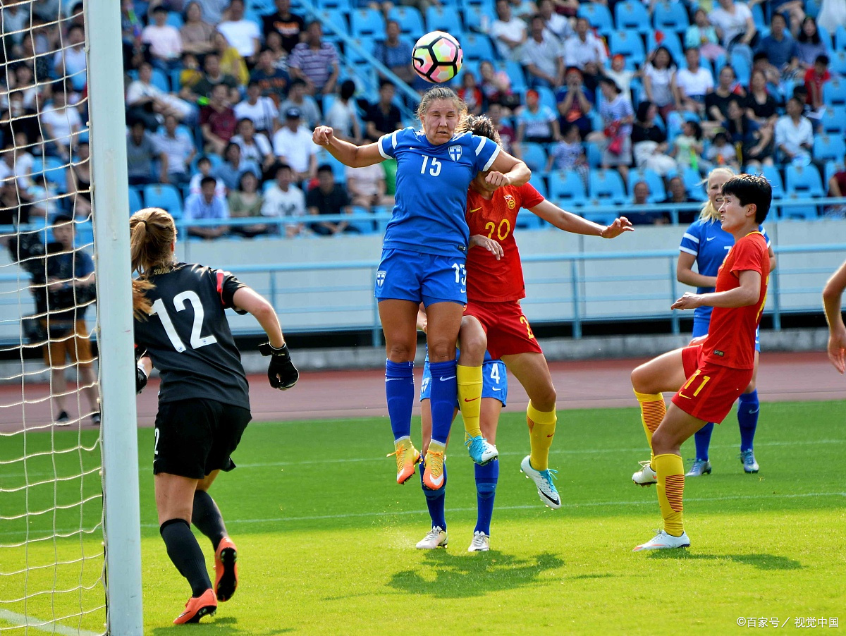 西丙女：桑佩尔女足VS伊拉斯女足的简单介绍  第2张