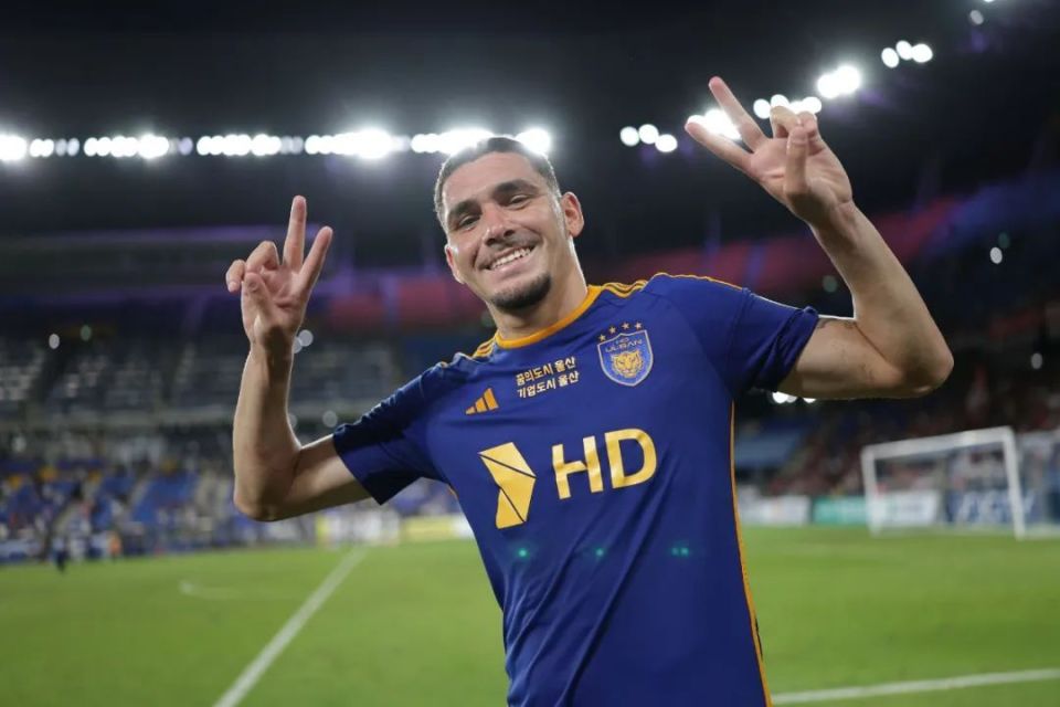 包含曝米特里策加盟中超浙江队签约三年半的词条  第1张