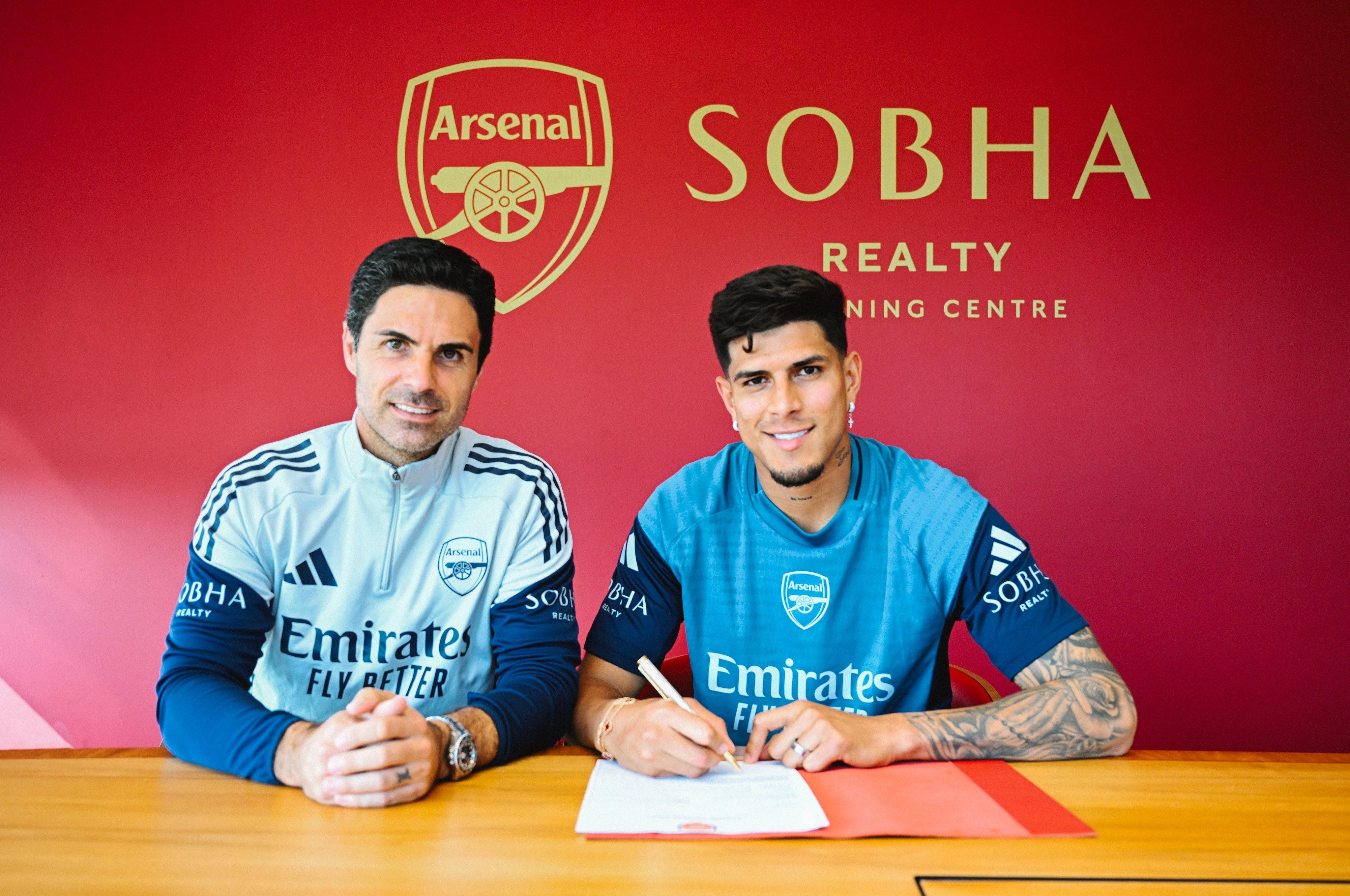 关于阿森纳引进哲凯赖什交易数小时内完成枪手希望让球员尽快加入阵容的信息  第1张