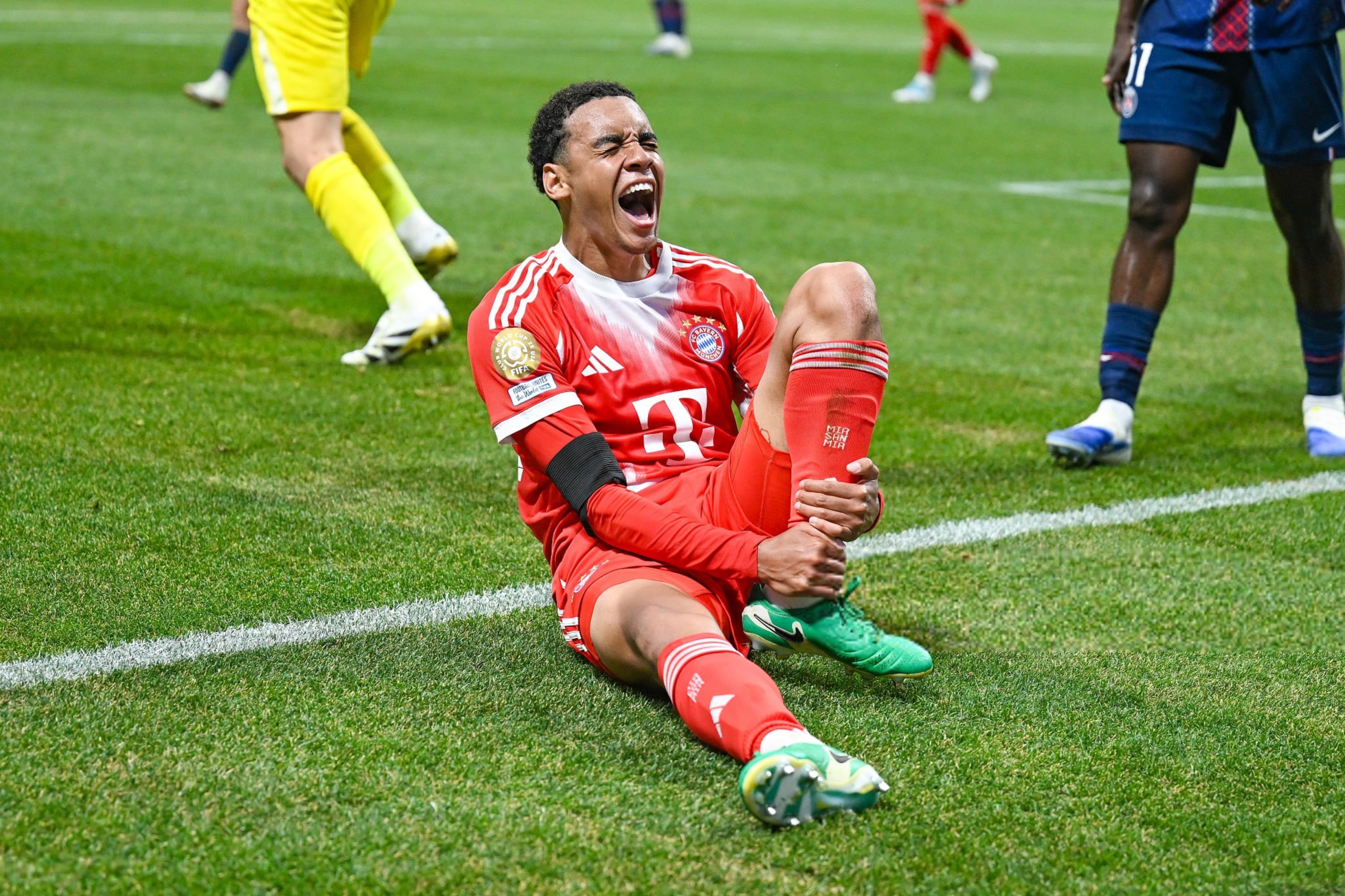 德转盘点拜仁10号球员穆西亚拉将成为新主人的简单介绍  第1张