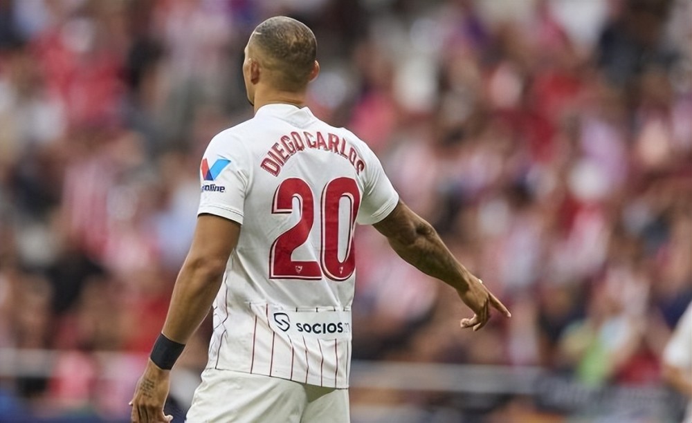 包含曝罗马有意利昂-贝利提出租借附带买断条款的方案的词条  第2张