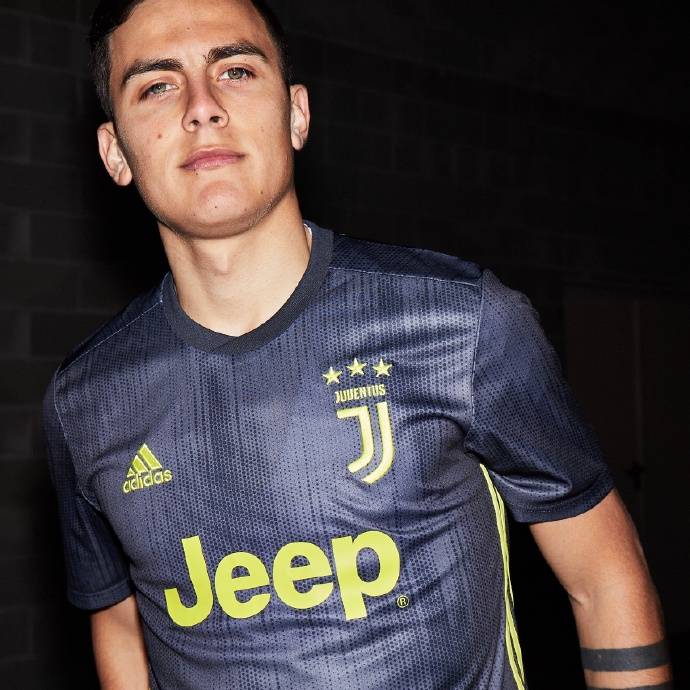 国米发布新赛季第三球衣雷霆灰作为主色调的简单介绍