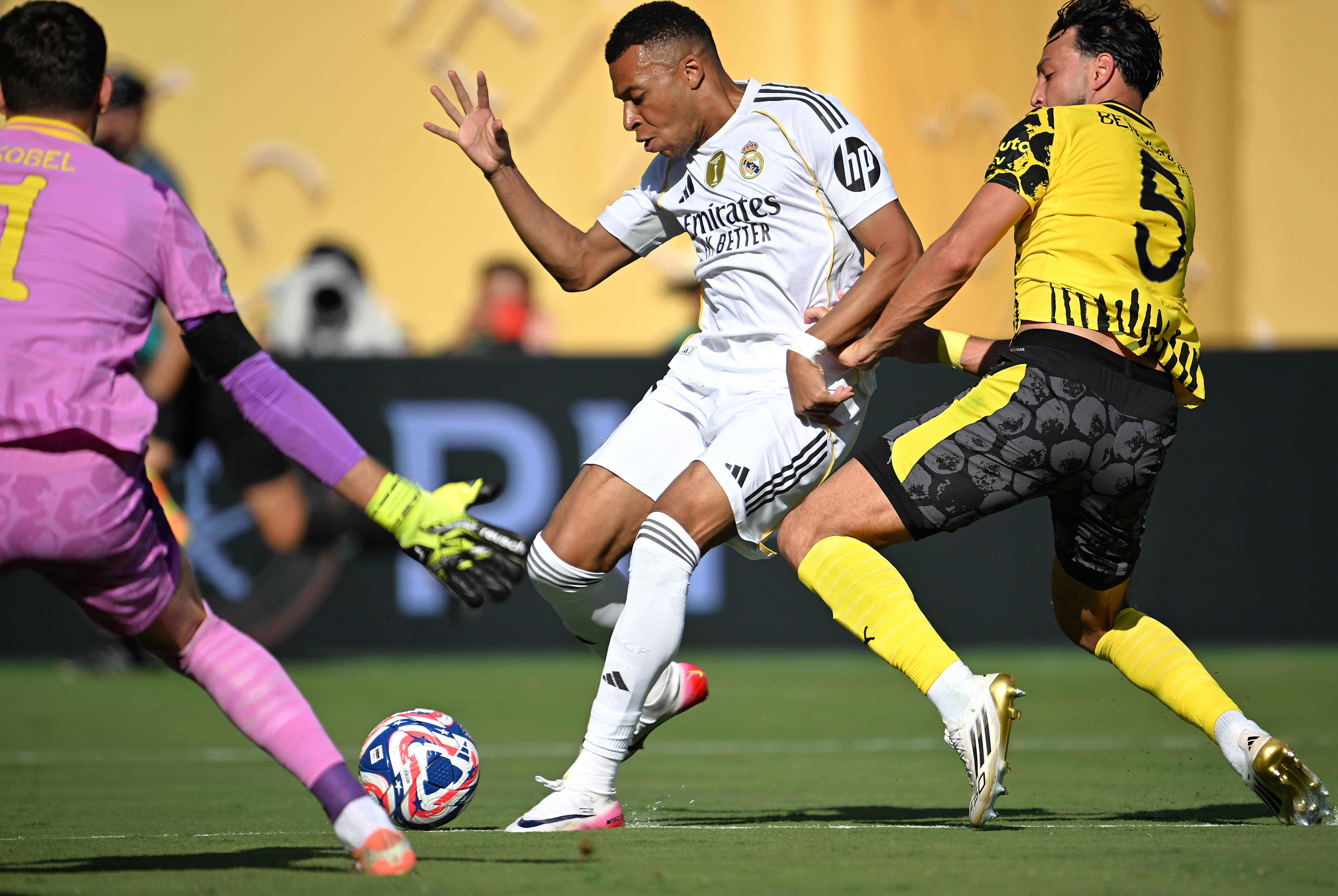 皇马将向球员发世俱杯奖金每人28万欧元 第2张 皇马将向球员发世俱杯奖金每人28万欧元 第2张