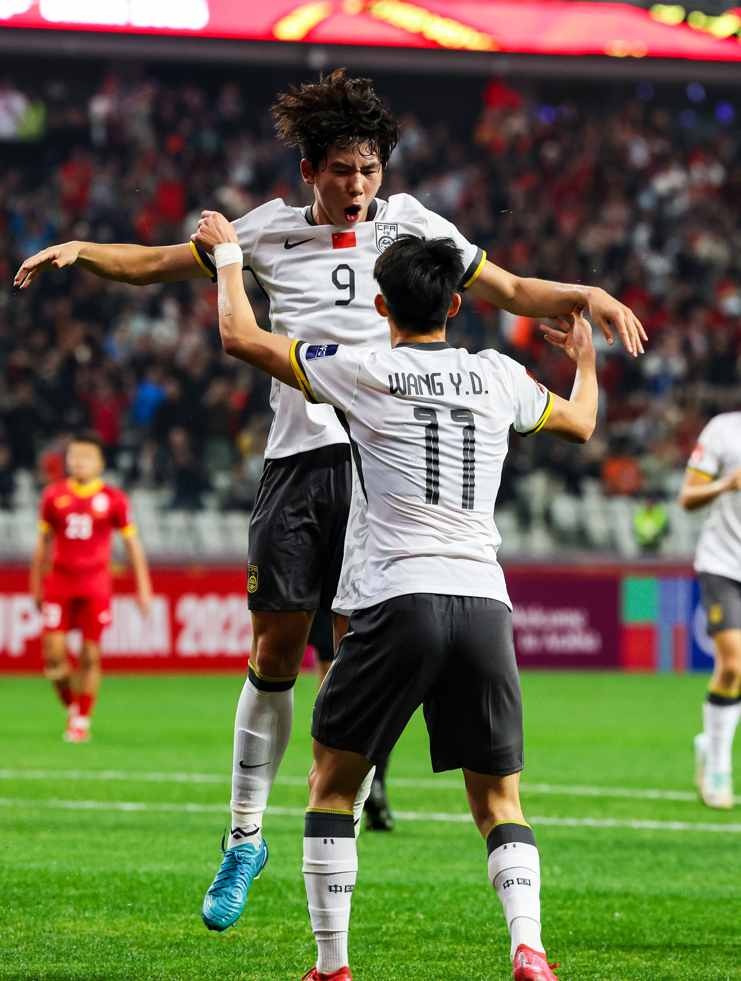 包含伊萨克回到纽卡进行训练球员此前缺席球队亚洲行的词条 第1张 包含伊萨克回到纽卡进行训练球员此前缺席球队亚洲行的词条 第1张