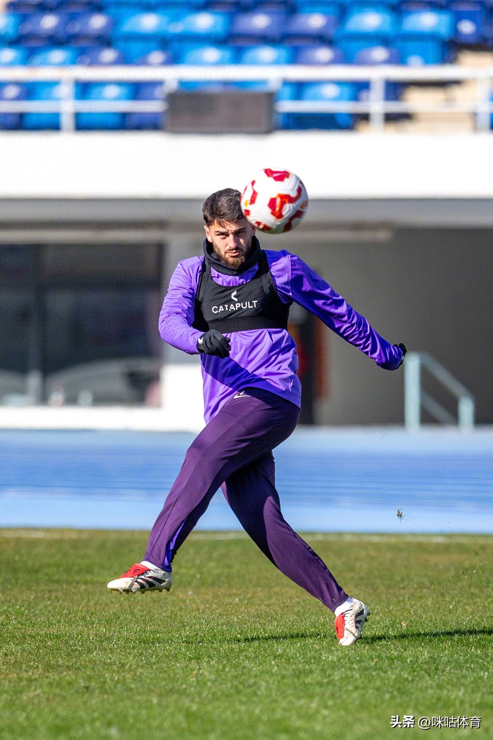 津媒:阿代米本月出场前景不乐观上一轮大腿肌肉拉伤的简单介绍 第1张 津媒:阿代米本月出场前景不乐观上一轮大腿肌肉拉伤的简单介绍 第1张