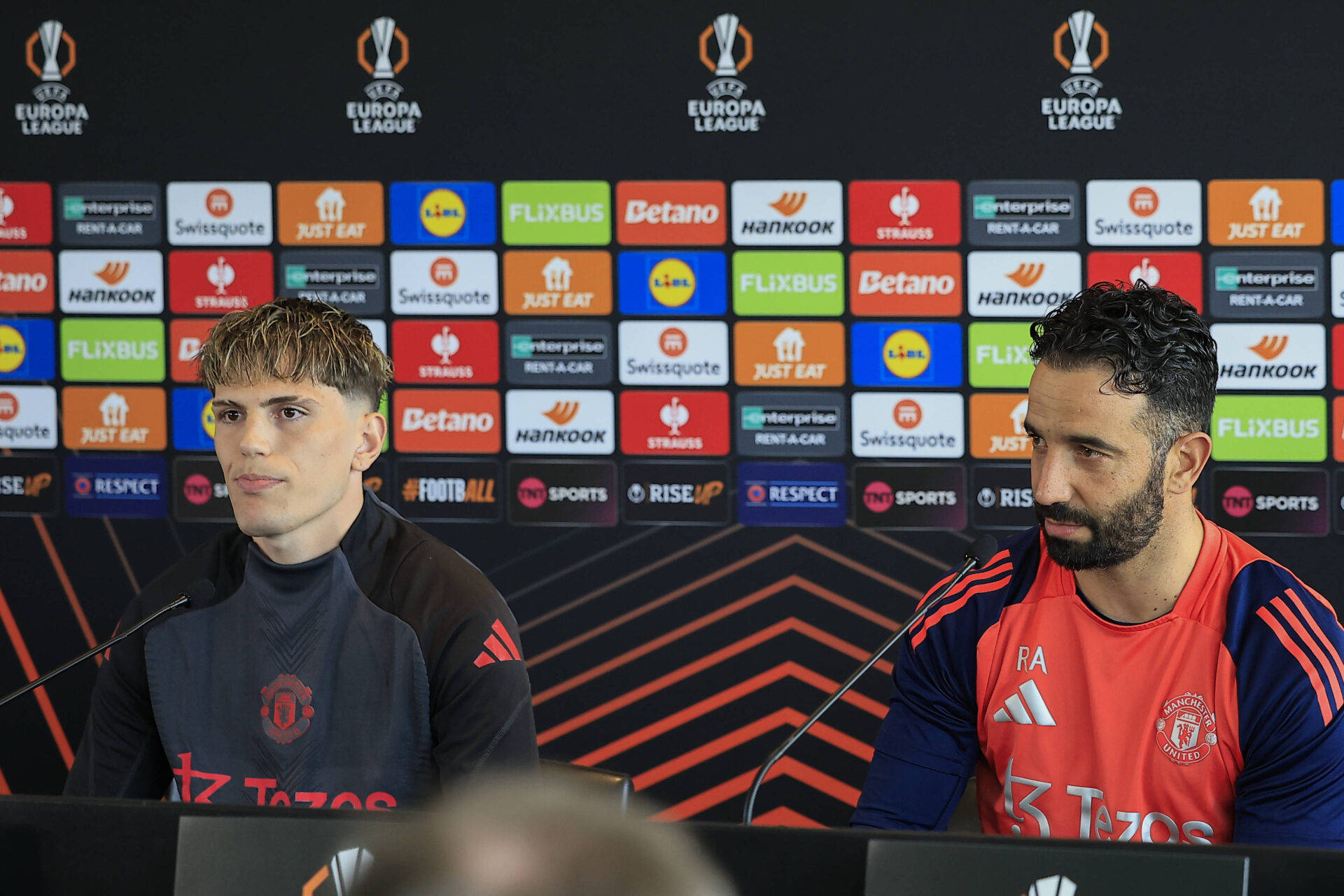 曝曼联可能会降价出售加纳乔那不勒斯正在关注中 第1张 曝曼联可能会降价出售加纳乔那不勒斯正在关注中 第1张