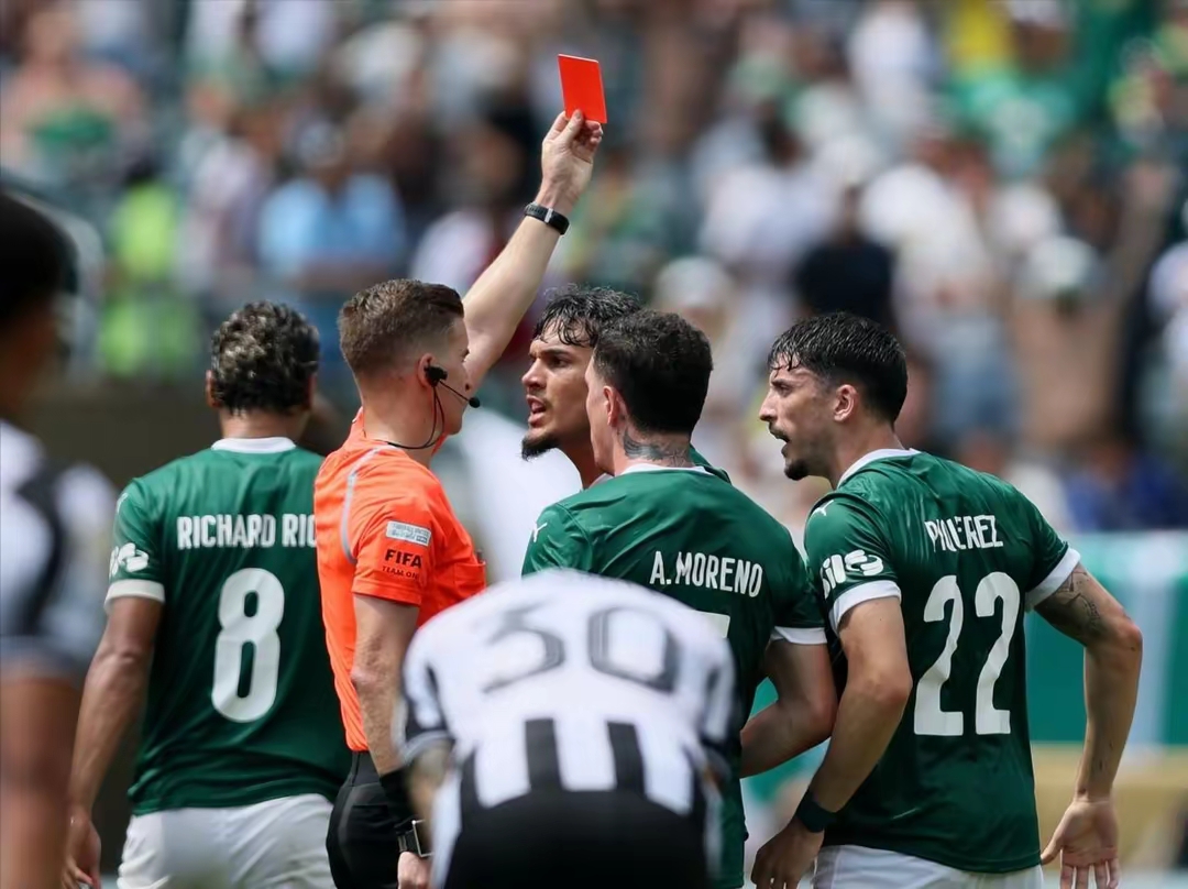 曝鲁加尼将随尤文参加世俱杯结束在阿贾克斯的租借的简单介绍 第1张 曝鲁加尼将随尤文参加世俱杯结束在阿贾克斯的租借的简单介绍 第1张