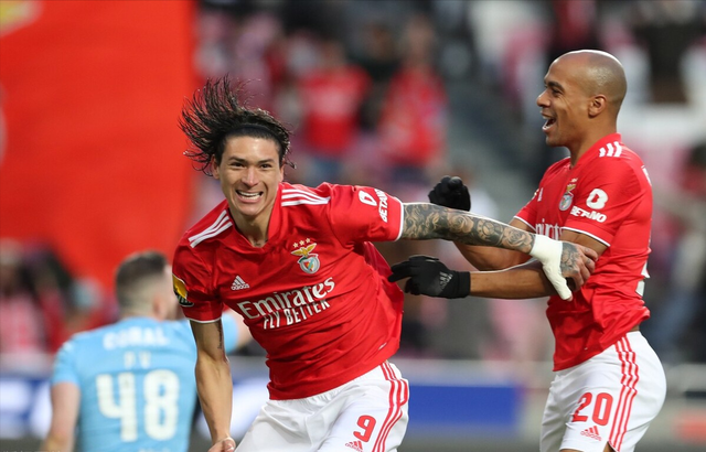 西汉姆联计划引进里贝罗球员是里尔主力的简单介绍 第2张 西汉姆联计划引进里贝罗球员是里尔主力的简单介绍 第2张