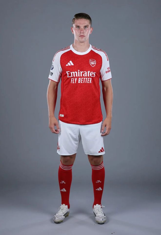 关于哲凯赖什将阿森纳作为绝对优先选择阿森纳仍在与葡体商谈的信息 第1张 关于哲凯赖什将阿森纳作为绝对优先选择阿森纳仍在与葡体商谈的信息 第1张